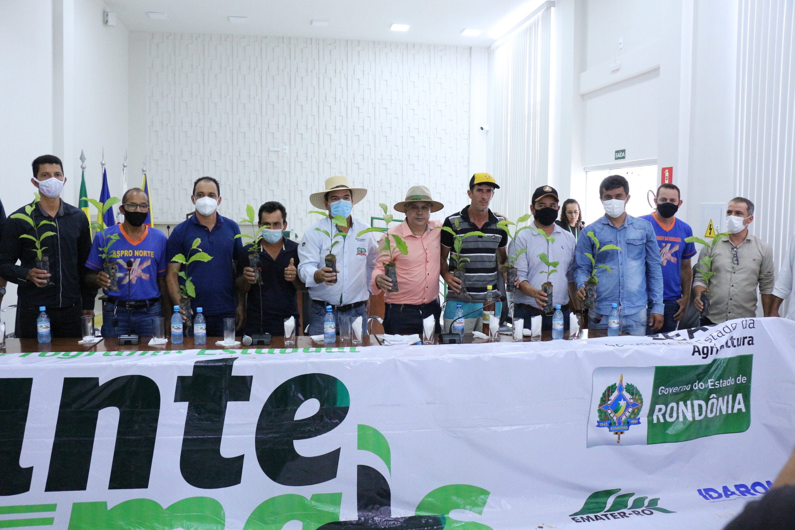 Projeto “Plante Mais” do governo estadual vai incrementar produção cafeeira de Rondônia